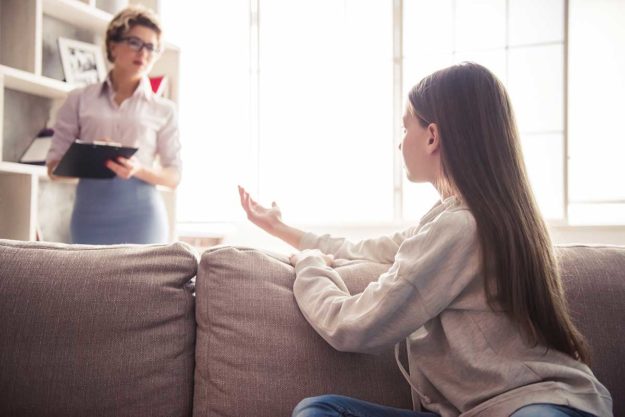 1-Elements-Of-The-Low-Arousal-Approach a girl learns about the low arousal approach for autism