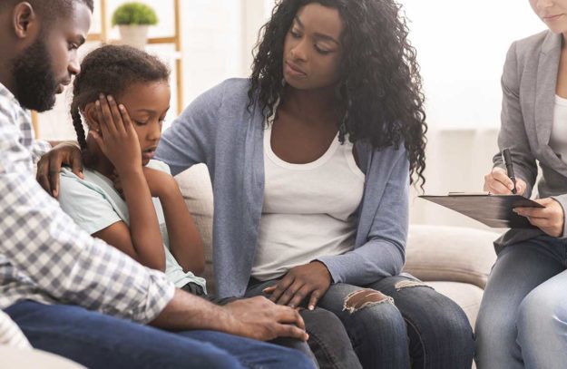 Benefits of Seeking Family Therapy for Autism family participates in autism therapy program